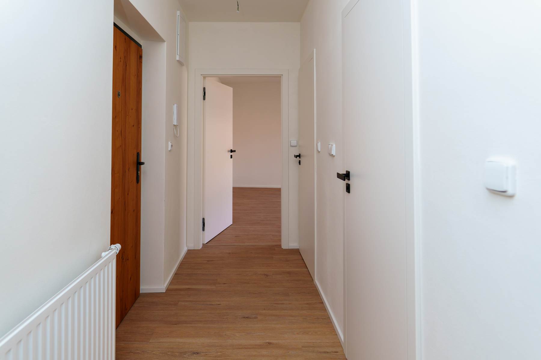 Prodej bytu 3+kk s prostornou terasou, Praha 5 – Smíchov