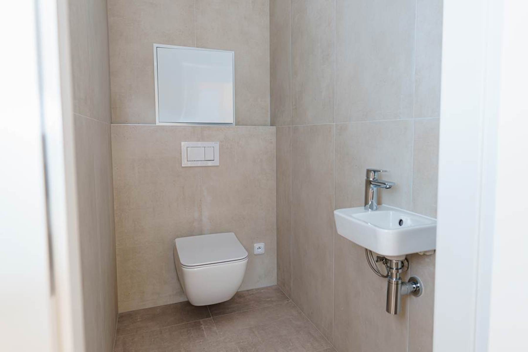 Prodej bytu 3+1 103 m² s velkorysou terasou, Praha 5 – Smíchov
