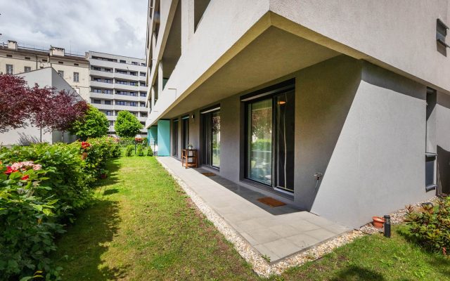 Prodej bytu 3+kk 86 m² s předzahrádkou a terasou, Praha 7 – Holešovice Prodej bytu 3+kk 86 m² s předzahrádkou a terasou, Praha 7 – Holešovice