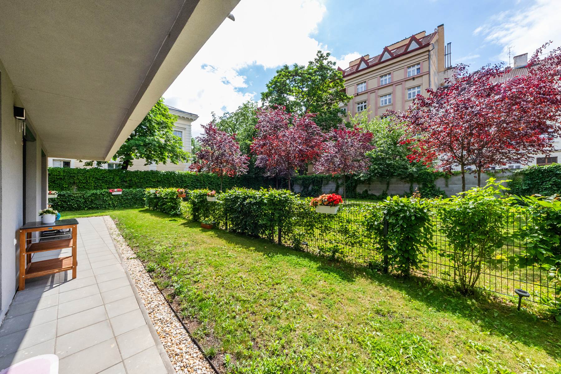 Prodej bytu 3+kk 86 m² s předzahrádkou a terasou, Praha 7 – Holešovice