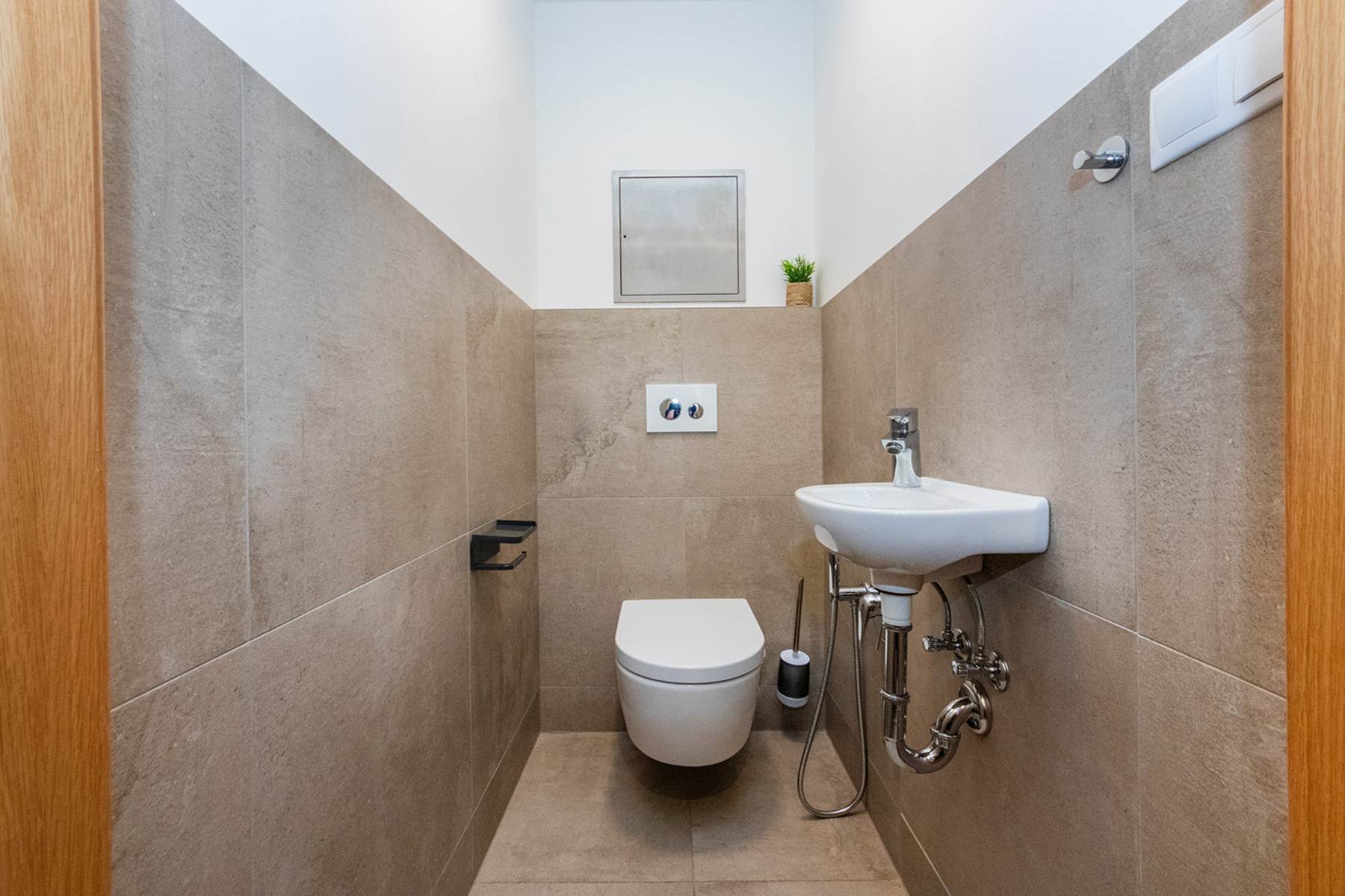 Prodej bytu 3+kk 86 m² s předzahrádkou a terasou, Praha 7 – Holešovice