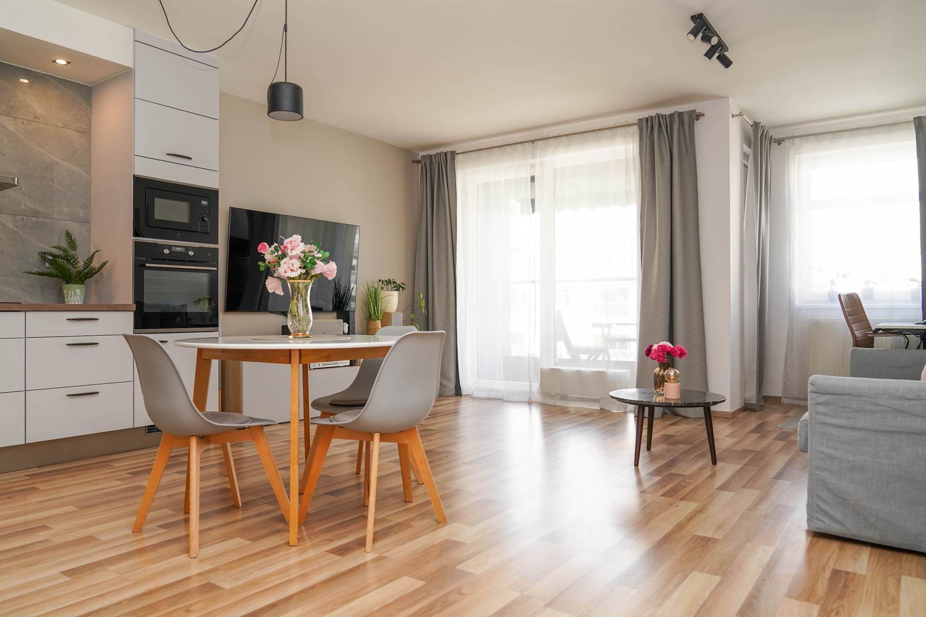 Prodej bytu 3+kk 83 m² s lodžií a garážovým stáním, Praha 10 – Uhříněves