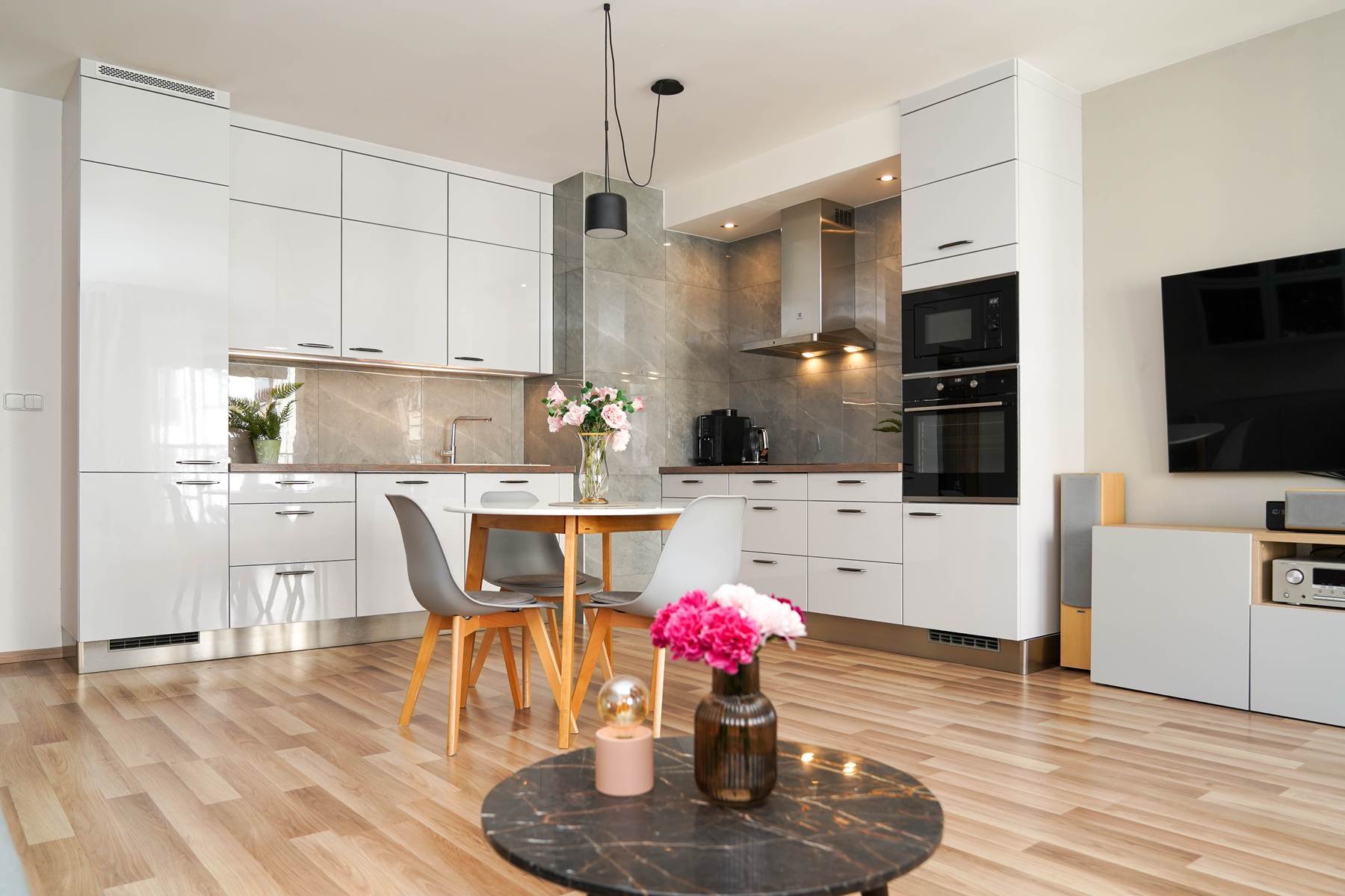 Prodej bytu 3+kk 83 m² s lodžií a garážovým stáním, Praha 10 – Uhříněves