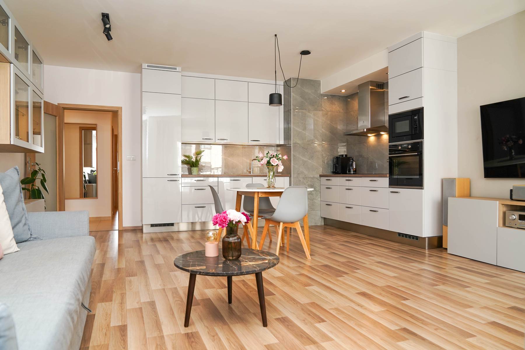 Prodej bytu 3+kk 83 m² s lodžií a garážovým stáním, Praha 10 – Uhříněves