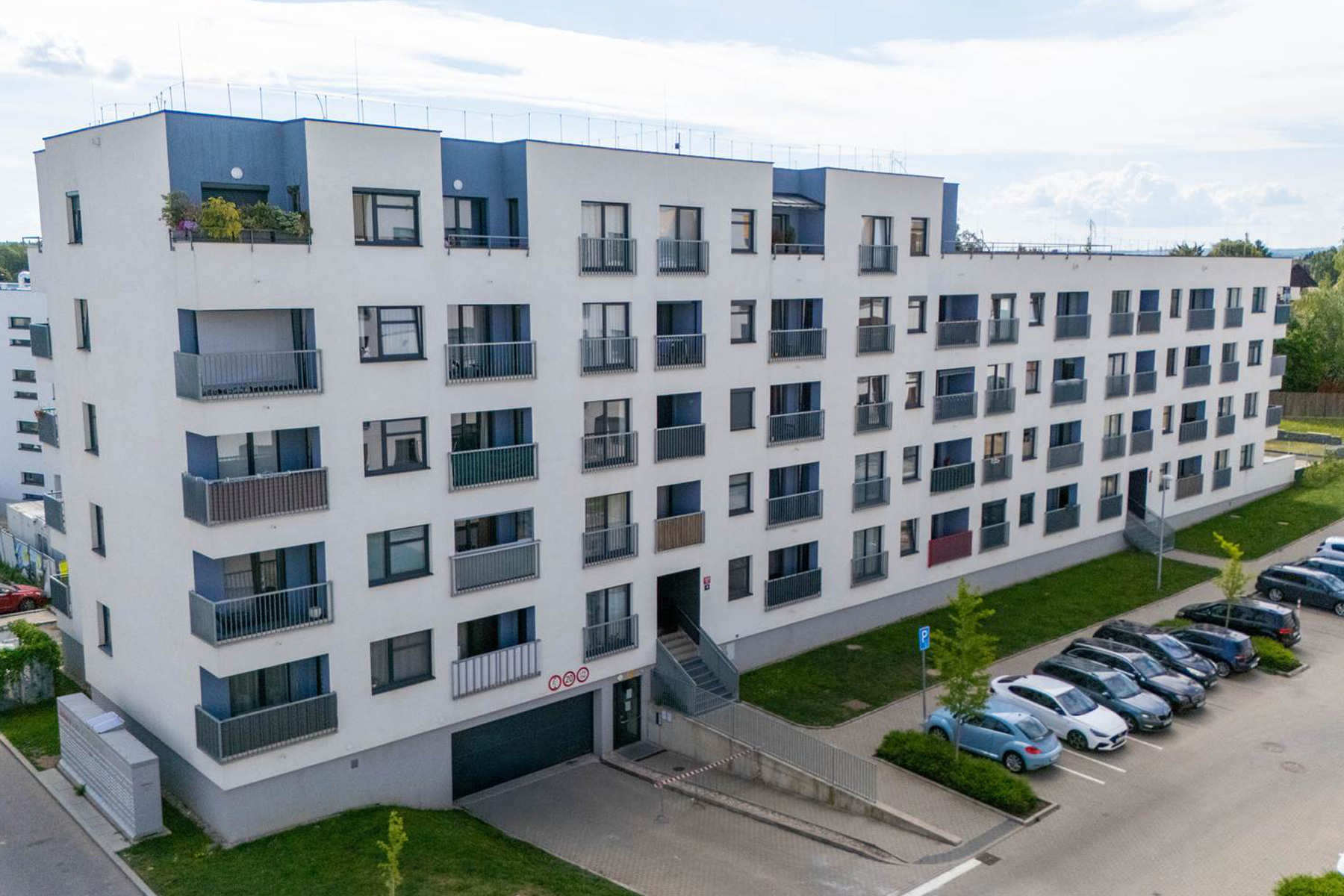 Prodej bytu 3+kk 83 m² s lodžií a garážovým stáním, Praha 10 – Uhříněves