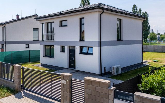 Prodej rodinného domu 5+kk 141 m² s terasou, Praha-východ, Pečky – Velké Chvalovice Prodej rodinného domu 5+kk 141 m² s terasou, Praha-východ, Pečky – Velké Chvalovice